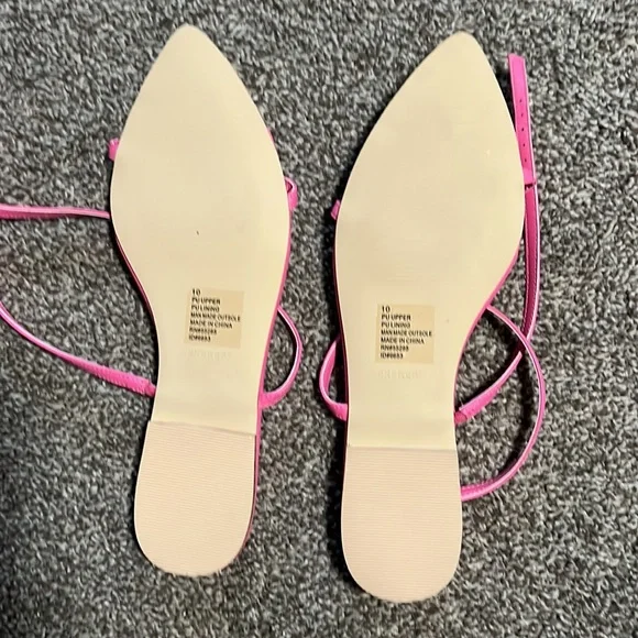 Express Gladiator sandal - Picture 2 of 6